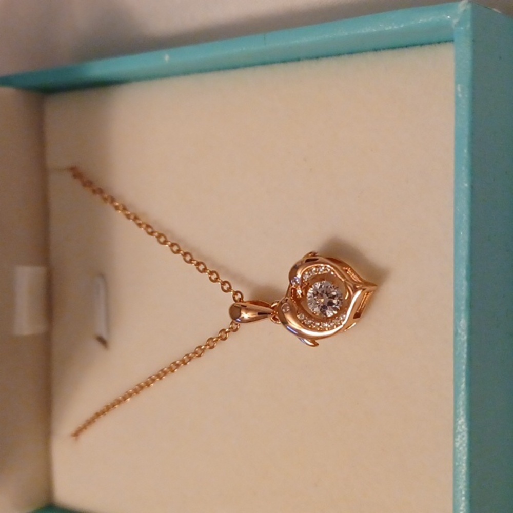 Elegant Dolohin Gold Pendant  Necklace - Picture 2 of 3